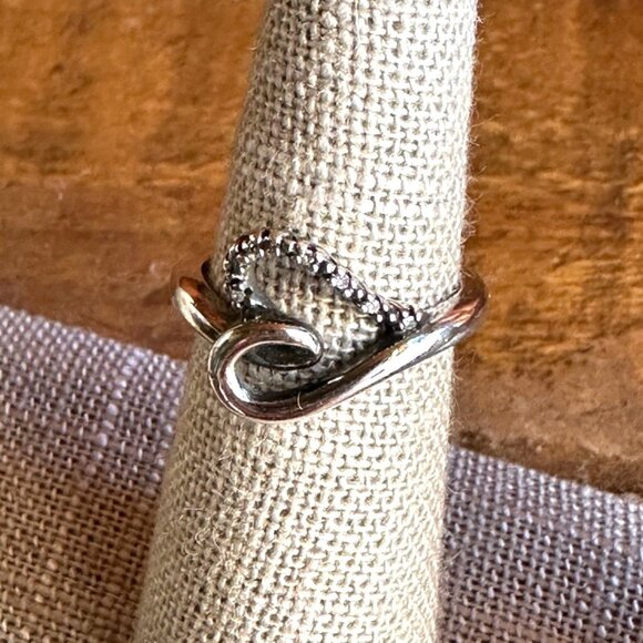 Sterling Silver Heart Ring W/ Diamond Accents Size 6 Elegant Design Stamped 925 - Picture 7 of 9